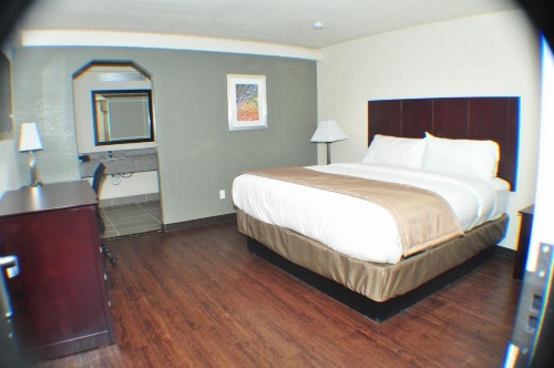 Trinity Suites Downtown Dallas image 10