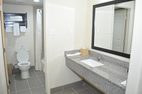 Trinity Suites Downtown Dallas image 11