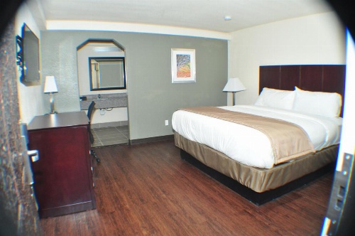 Trinity Suites Downtown Dallas image 17