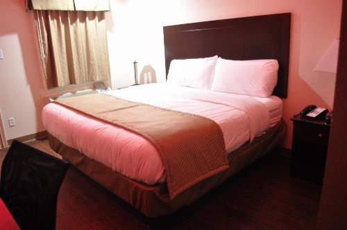 Trinity Suites Downtown Dallas image 2